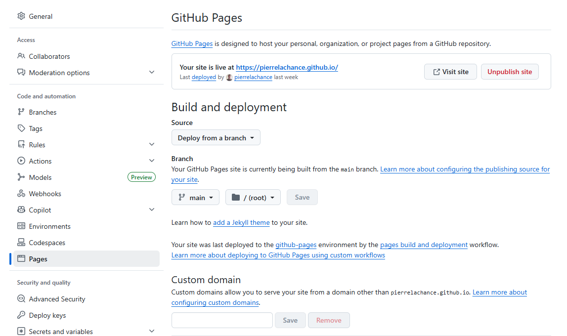 Capture d'écran des paramètres GitHub Pages : source réglée sur Deploy from a branch, branche main sélectionnée, dossier root